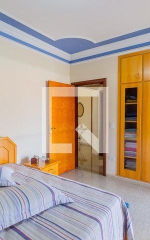 Casa à venda com 365m², 4 quartos e 10 vagas Casa à venda com 365m², 4 quartos e 10 vagasQuarto 1