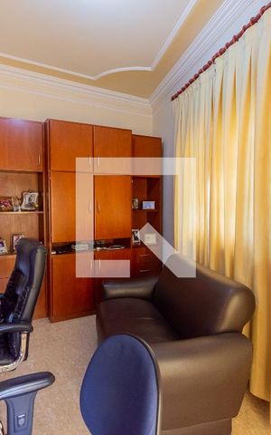 Casa à venda com 365m², 4 quartos e 10 vagas Casa à venda com 365m², 4 quartos e 10 vagasQuarto 3