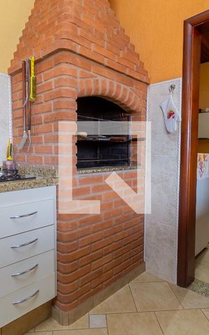 Casa à venda com 365m², 4 quartos e 10 vagas Casa à venda com 365m², 4 quartos e 10 vagasChurrasqueira