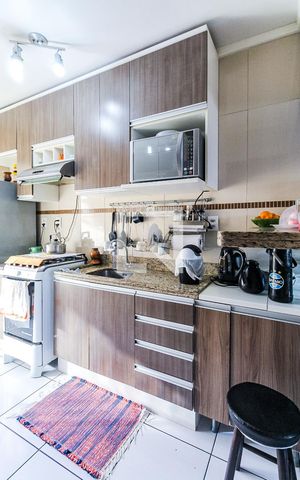 Apartamento à venda com 60m², 2 quartos e 1 vagaCozinha