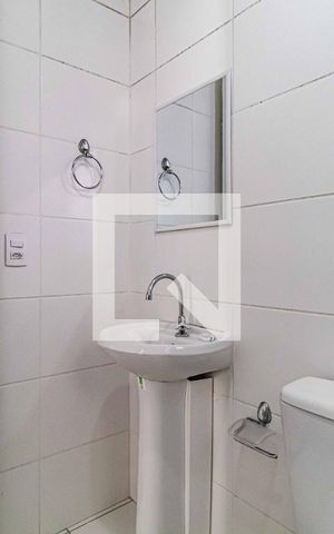 Apartamento à venda com 29m², 1 quarto e sem vaga Apartamento à venda com 29m², 1 quarto e sem vagaBanheiro