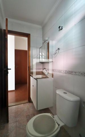 Apartamento para alugar com 100m², 3 quartos e 2 vagasBanheiro da Suíte