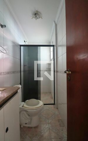 Apartamento para alugar com 100m², 3 quartos e 2 vagasBanheiro da Suíte