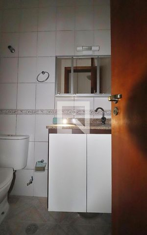 Apartamento para alugar com 100m², 3 quartos e 2 vagasBanheiro Social