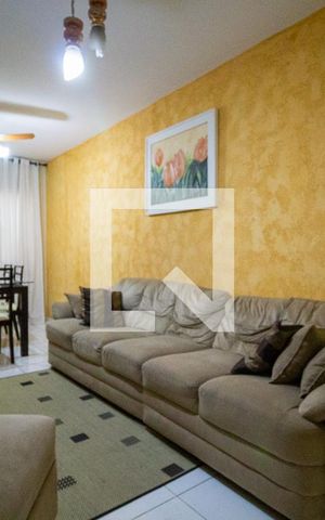 Apartamento à venda com 78m², 2 quartos e sem vaga Apartamento à venda com 78m², 2 quartos e sem vagaSala