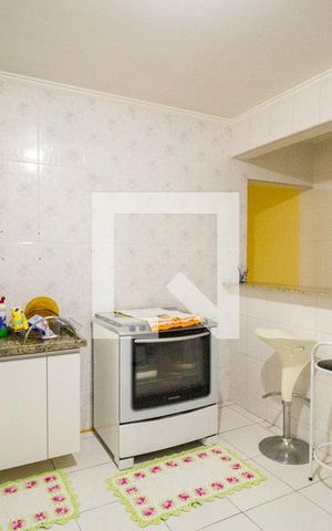 Apartamento à venda com 78m², 2 quartos e sem vaga Apartamento à venda com 78m², 2 quartos e sem vagaCozinha