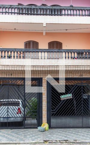Apartamento para alugar com 80m², 2 quartos e 1 vagaFachada