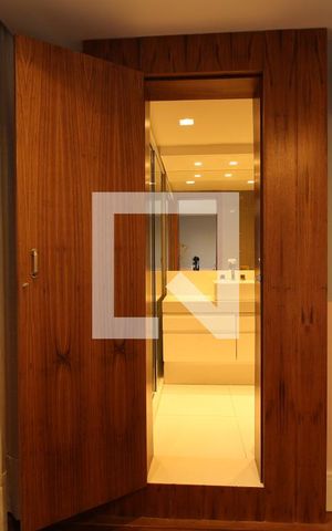 Apartamento à venda com 385m², 5 quartos e 4 vagasSuíte 1
