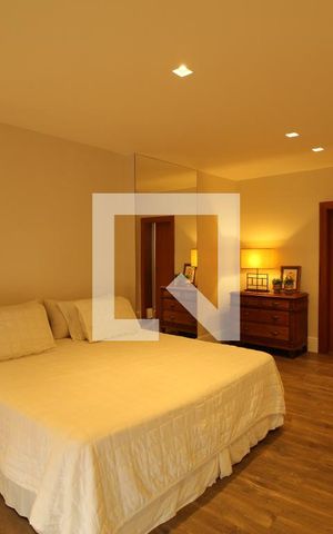 Apartamento à venda com 385m², 5 quartos e 4 vagasSuíte 2