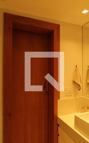 Apartamento à venda com 385m², 5 quartos e 4 vagasBanheiro Social
