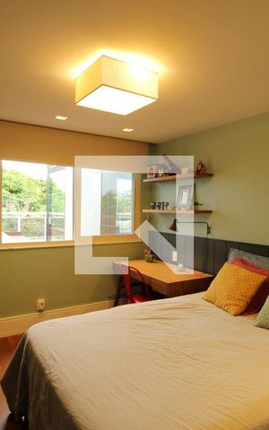 Apartamento à venda com 385m², 5 quartos e 4 vagasQuarto