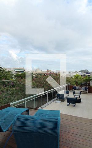 Apartamento à venda com 385m², 5 quartos e 4 vagasPiscina