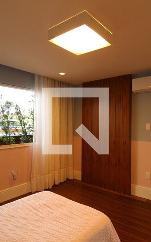 Apartamento à venda com 385m², 5 quartos e 4 vagasSuíte 1