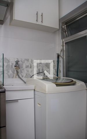 Apartamento à venda com 68m², 2 quartos e 1 vagaÁrea de Serviço