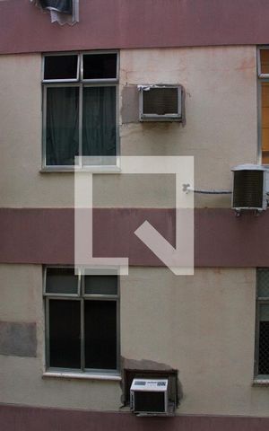 Apartamento à venda com 68m², 2 quartos e 1 vagaQuarto 01 - Janela
