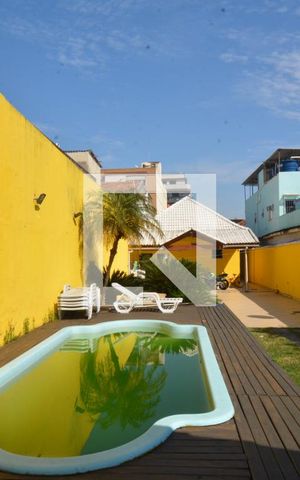Casa à venda com 448m², 3 quartos e 2 vagasQuintal - Piscina