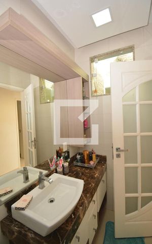 Casa à venda com 448m², 3 quartos e 2 vagasBanheiro