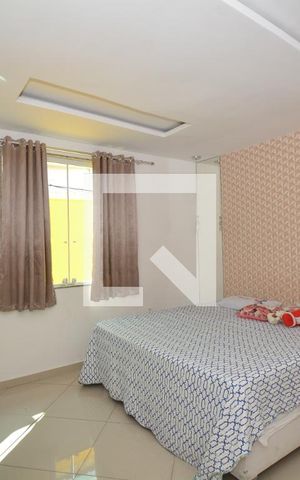 Casa à venda com 448m², 3 quartos e 2 vagasSuíte