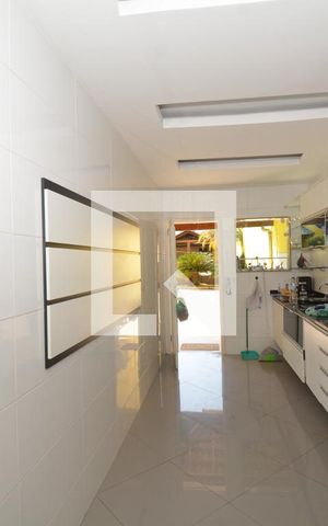 Casa à venda com 448m², 3 quartos e 2 vagasCozinha