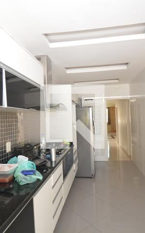 Casa à venda com 448m², 3 quartos e 2 vagasCozinha
