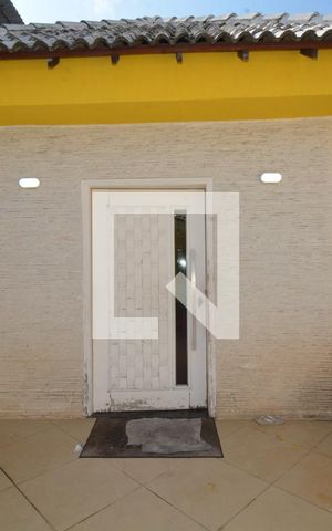 Casa à venda com 448m², 3 quartos e 2 vagasFachada