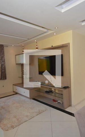 Casa à venda com 448m², 3 quartos e 2 vagasSala