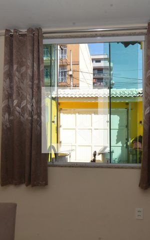Casa à venda com 448m², 3 quartos e 2 vagasSala