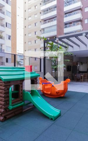 Apartamento para alugar com 39m², 1 quarto e 1 vaga Apartamento para alugar com 39m², 1 quarto e 1 vagaÁrea Comum - Playground