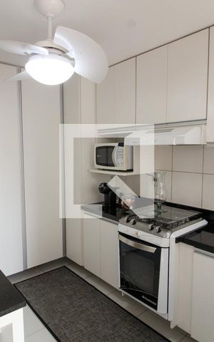 Apartamento para alugar com 108m², 3 quartos e 2 vagas Apartamento para alugar com 108m², 3 quartos e 2 vagasCozinha