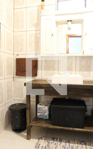Casa à venda com 363m², 2 quartos e 2 vagasBanheiro