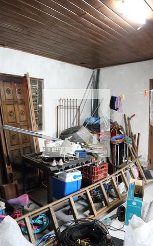 Casa à venda com 363m², 2 quartos e 2 vagasÁrea de Serviço / depósito