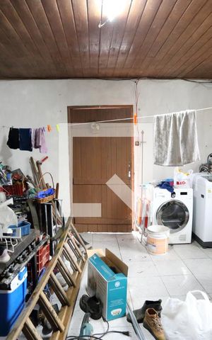 Casa à venda com 363m², 2 quartos e 2 vagasÁrea de Serviço / depósito
