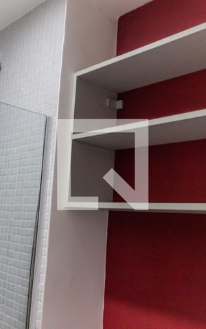 Studio para alugar com 38m², 1 quarto e 1 vaga Studio para alugar com 38m², 1 quarto e 1 vagaDetalhe banheiro