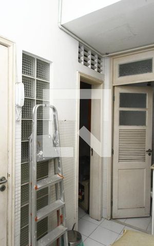 Apartamento à venda com 137m², 3 quartos e 1 vagaÁrea de Serviço