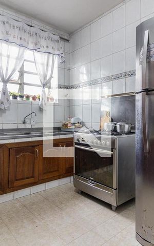 Casa à venda com 500m², 4 quartos e 4 vagas Casa à venda com 500m², 4 quartos e 4 vagasCozinha