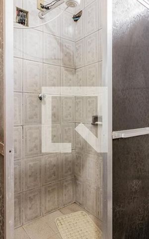 Casa à venda com 500m², 4 quartos e 4 vagas Casa à venda com 500m², 4 quartos e 4 vagasBanheiro Social