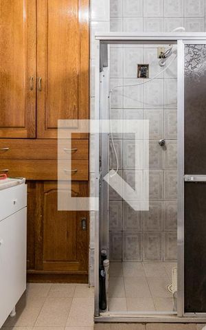 Casa à venda com 500m², 4 quartos e 4 vagas Casa à venda com 500m², 4 quartos e 4 vagasBanheiro Social