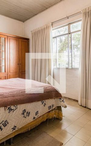 Casa à venda com 500m², 4 quartos e 4 vagas Casa à venda com 500m², 4 quartos e 4 vagasDormitório 2