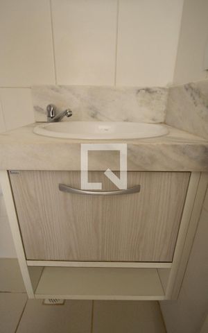 Apartamento para alugar com 48m², 2 quartos e 1 vagaBanheiro 