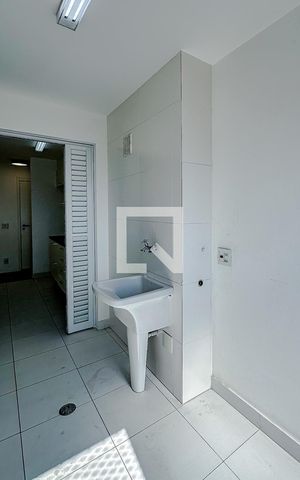 Apartamento à venda com 75m², 2 quartos e 1 vagaÁrea de Serviço