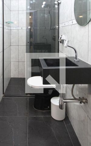 Casa à venda com 135m², 3 quartos e 1 vaga Casa à venda com 135m², 3 quartos e 1 vagaBanheiro Social