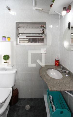 Casa à venda com 135m², 3 quartos e 1 vaga Casa à venda com 135m², 3 quartos e 1 vagaBanheiro da Suíte