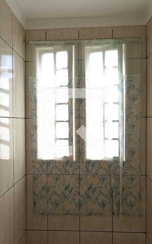 Casa à venda com 272m², 4 quartos e 3 vagasBanheiro de Serviço