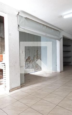 Casa à venda com 272m², 4 quartos e 3 vagasChurrasqueira