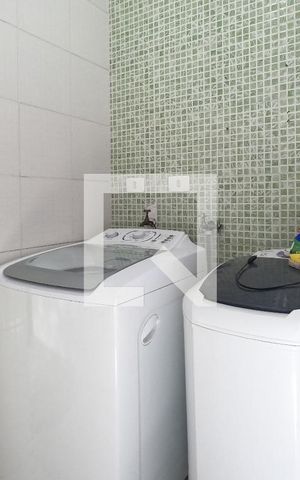 Casa à venda com 272m², 4 quartos e 3 vagasÁrea de Serviço