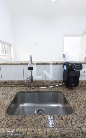 Casa à venda com 272m², 4 quartos e 3 vagasCozinha