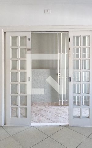 Casa à venda com 272m², 4 quartos e 3 vagasSala