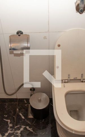 Casa à venda com 250m², 3 quartos e 2 vagasBanheiro