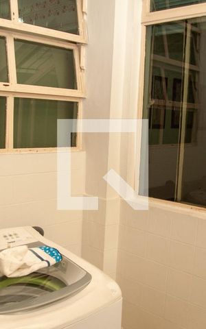 Casa à venda com 250m², 3 quartos e 2 vagasÁrea de Serviço