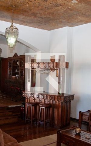 Casa à venda com 250m², 3 quartos e 2 vagasSala de Estar